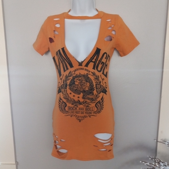 Windsor Rock Tshirt Dress XS Distressed, Low Cut Front - Picture 1 of 6